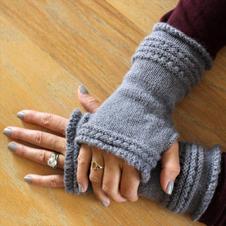 NEAFP WRIST WARMERS — Eyelet Grey